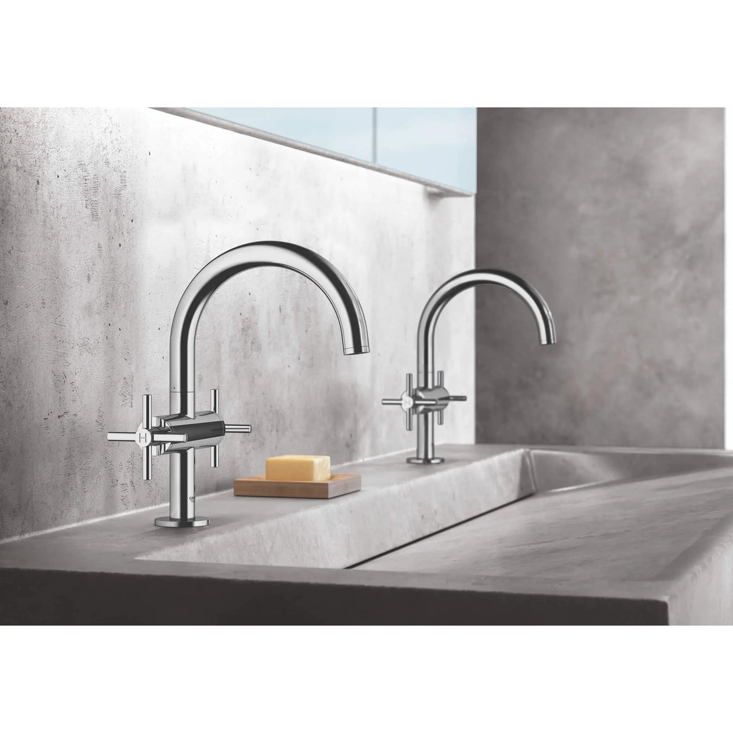 GROHE 21031003 Atrio New Single Hole Two-Handle M-Size Bathroom Faucet 1.2 GPM - Chrome