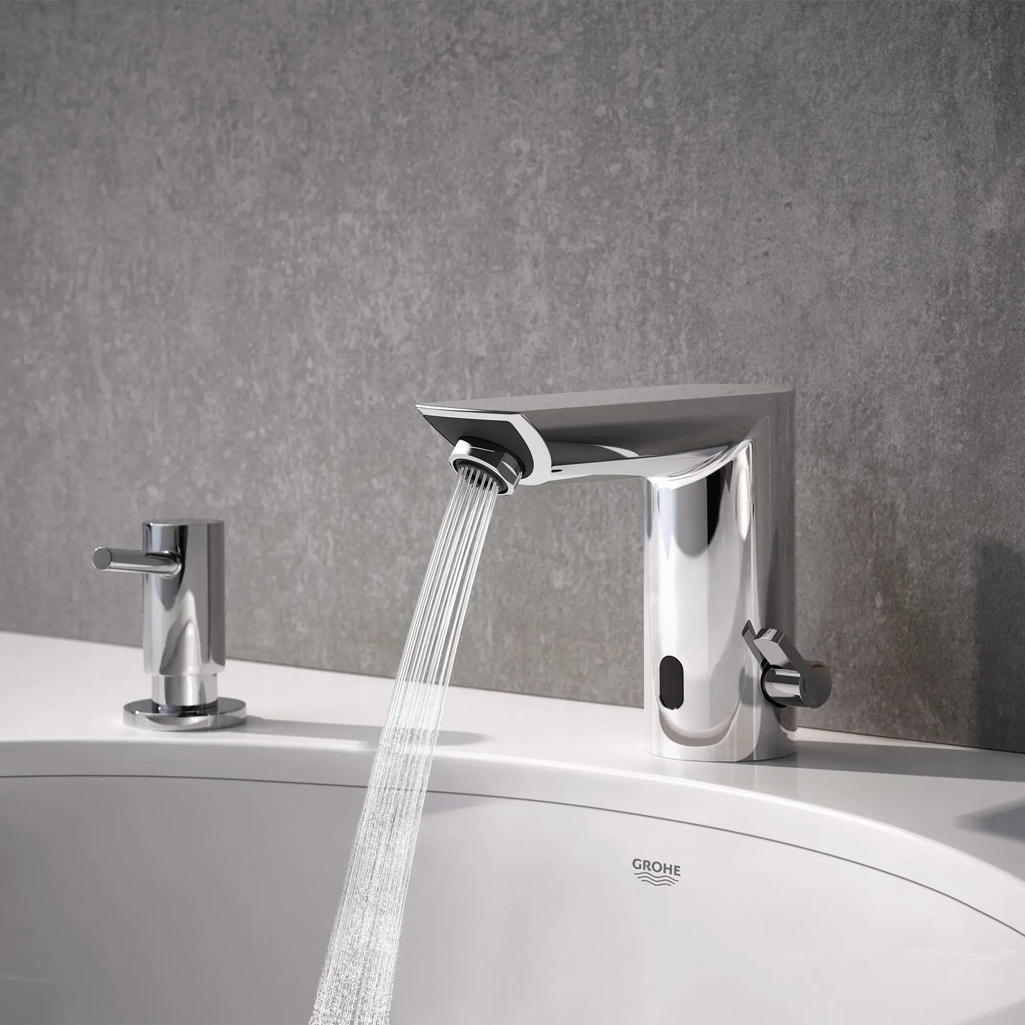 GROHE 36467000 Baucosmopolitan E Touchless Electronic Faucet with Temperature Control Lever, Battery-Powered - Chrome
