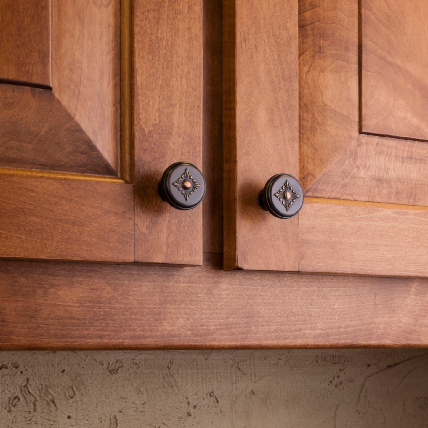 JEFFREY ALEXANDER 417DBAC Lafayette 1-3/8" Diameter Mushroom Knob - Brushed Oil Rubbed Bronze