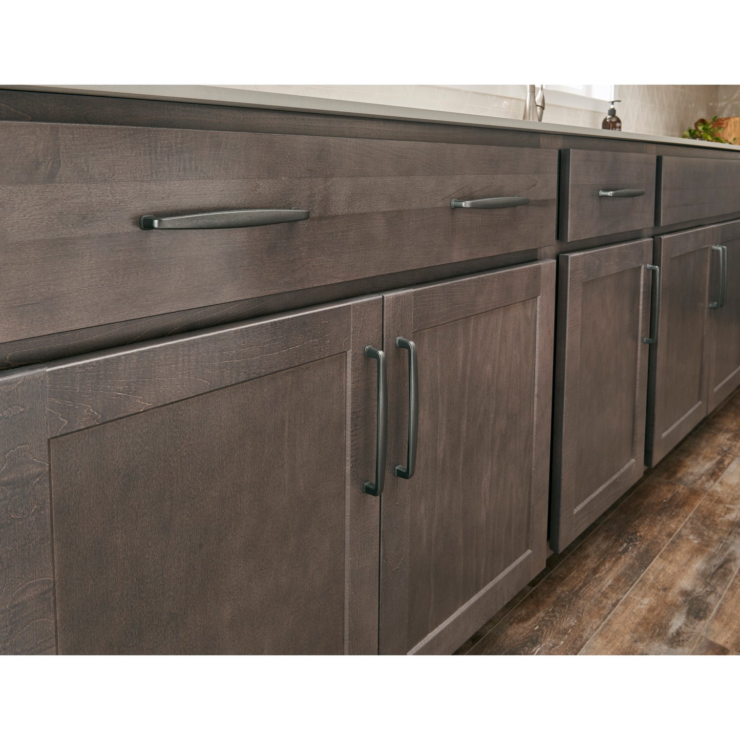 JEFFREY ALEXANDER 1092BNBDL Milan 1 96 mm Center-to-Center Bar Pull - Brushed Pewter