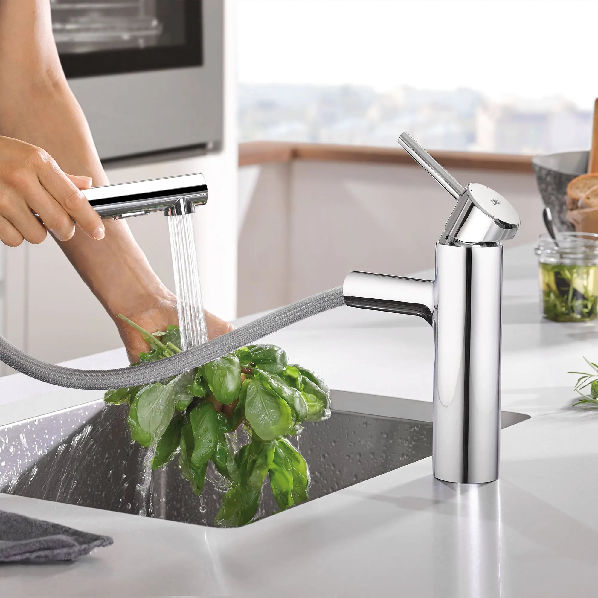 GROHE 31453001 Concetto Single-Handle Pull-Out Kitchen Faucet Dual Spray 1.5 GPM - Chrome