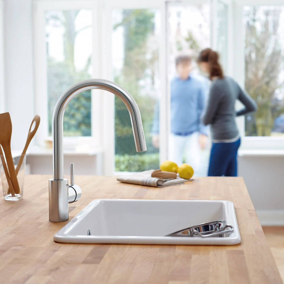 GROHE 32665DC3 Concetto Single-Handle Pull-Down Kitchen Faucet Dual Spray 1.75 GPM - Supersteel
