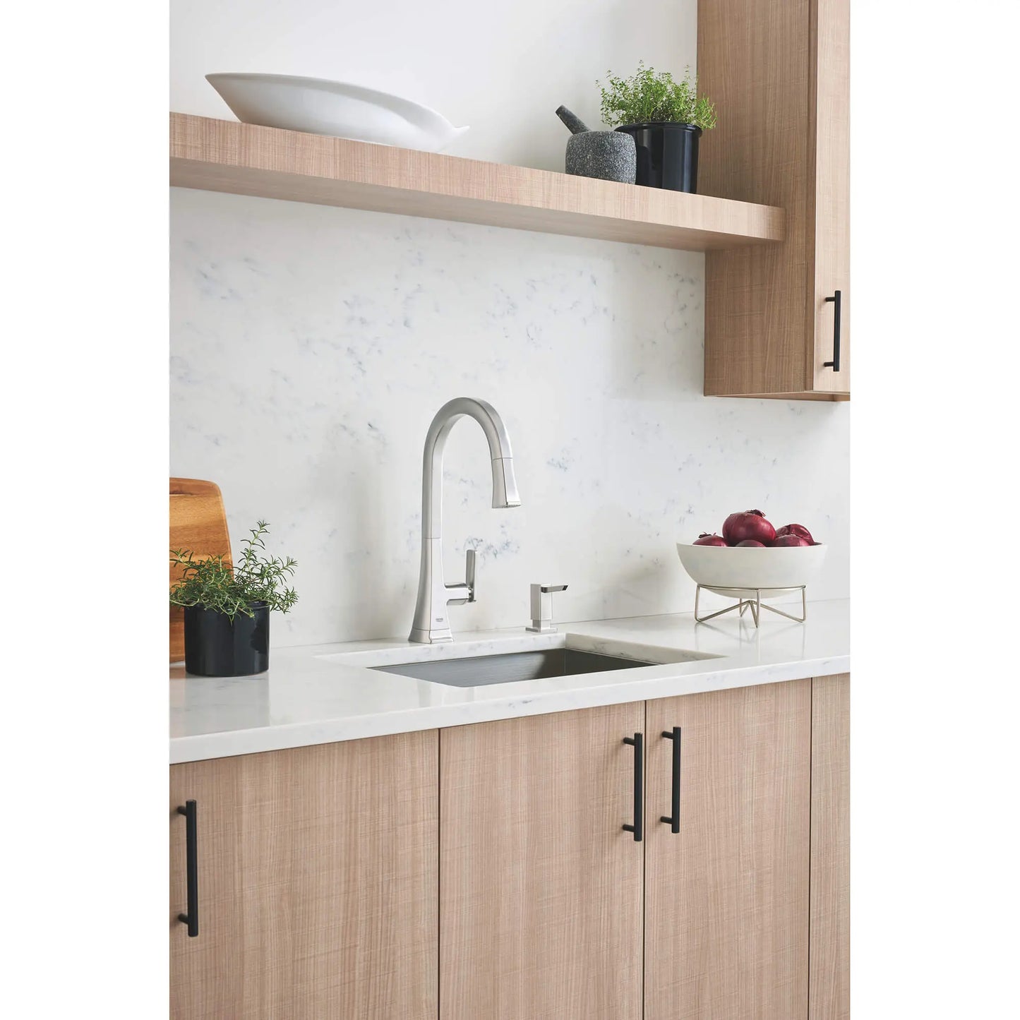 GROHE 30365DC0 Carre Single-Handle Pull Down Kitchen Faucet Dual Spray 1.75 GPM - Supersteel