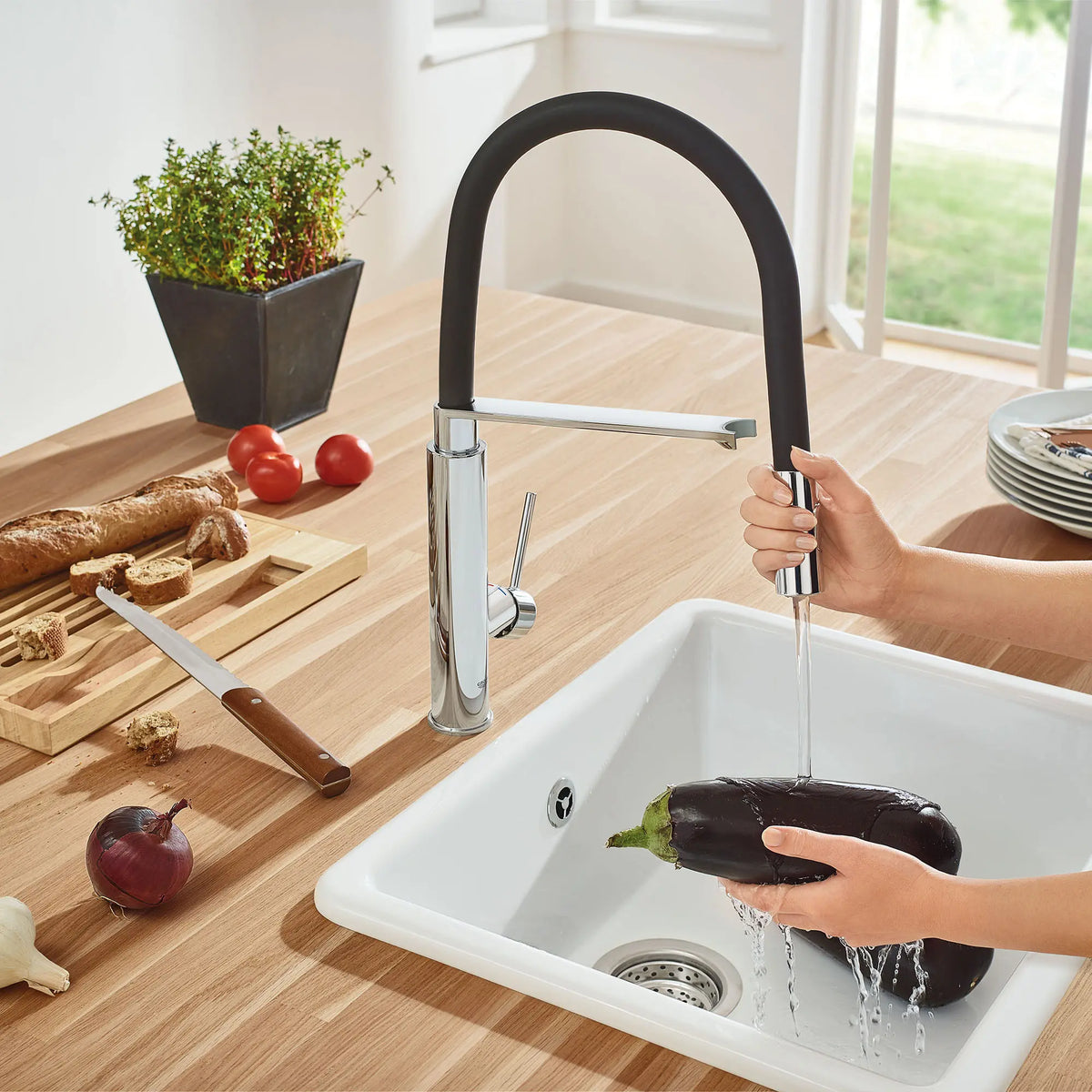 GROHE 31492000 Concetto Single-Handle Semi-Pro Dual Spray Kitchen Faucet 1.75 GPM - Chrome
