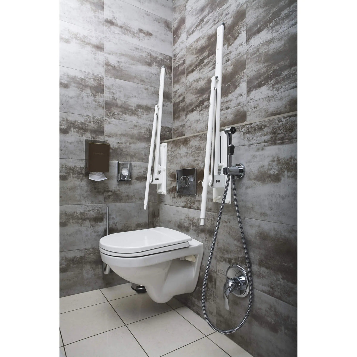 GROHE 38506000 Skate Wall Plate - Chrome