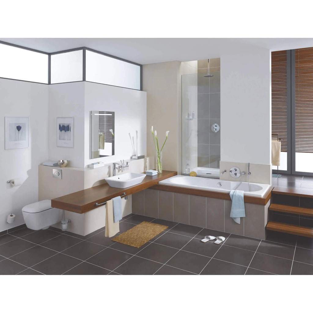 GROHE 38506000 Skate Wall Plate - Chrome