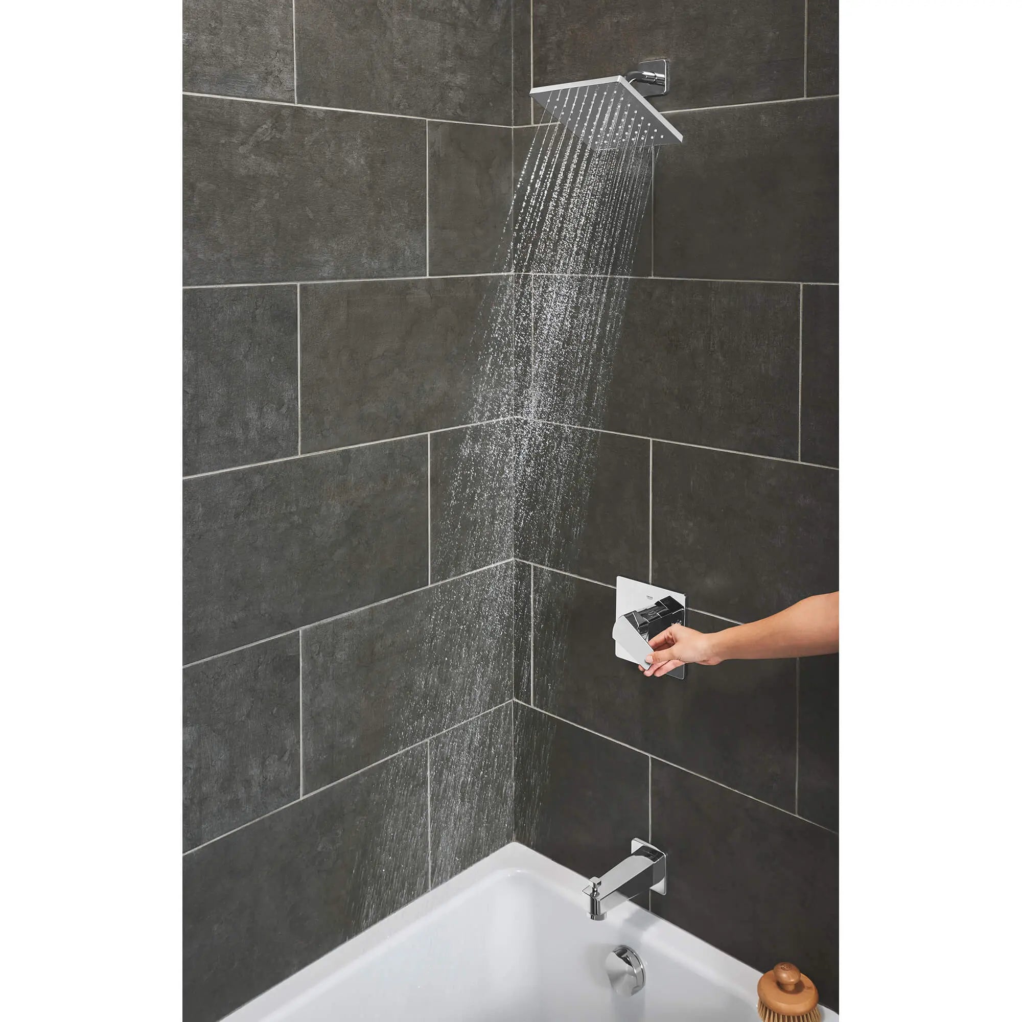 GROHE 35097000 Tallinn Pressure Balance Valve Bathtub/shower Combo Faucet - Chrome