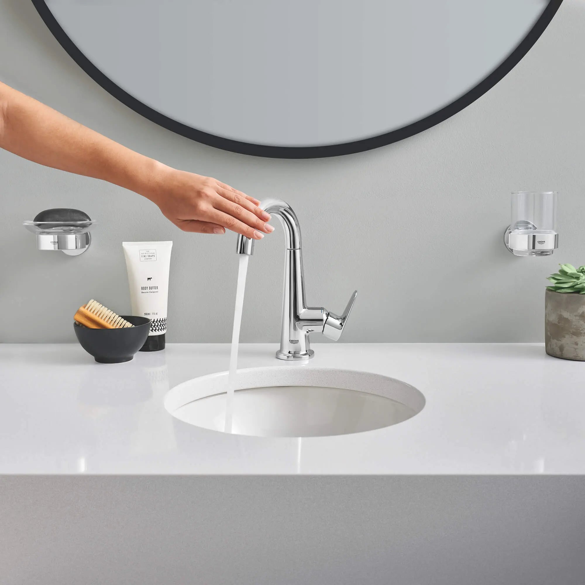 GROHE 40365001 Essentials 8" Towel Ring - Chrome