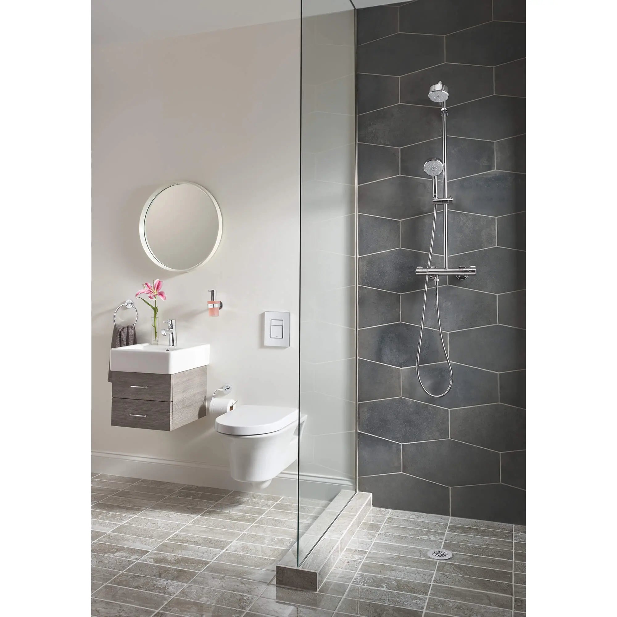 GROHE 40365001 Essentials 8" Towel Ring - Chrome