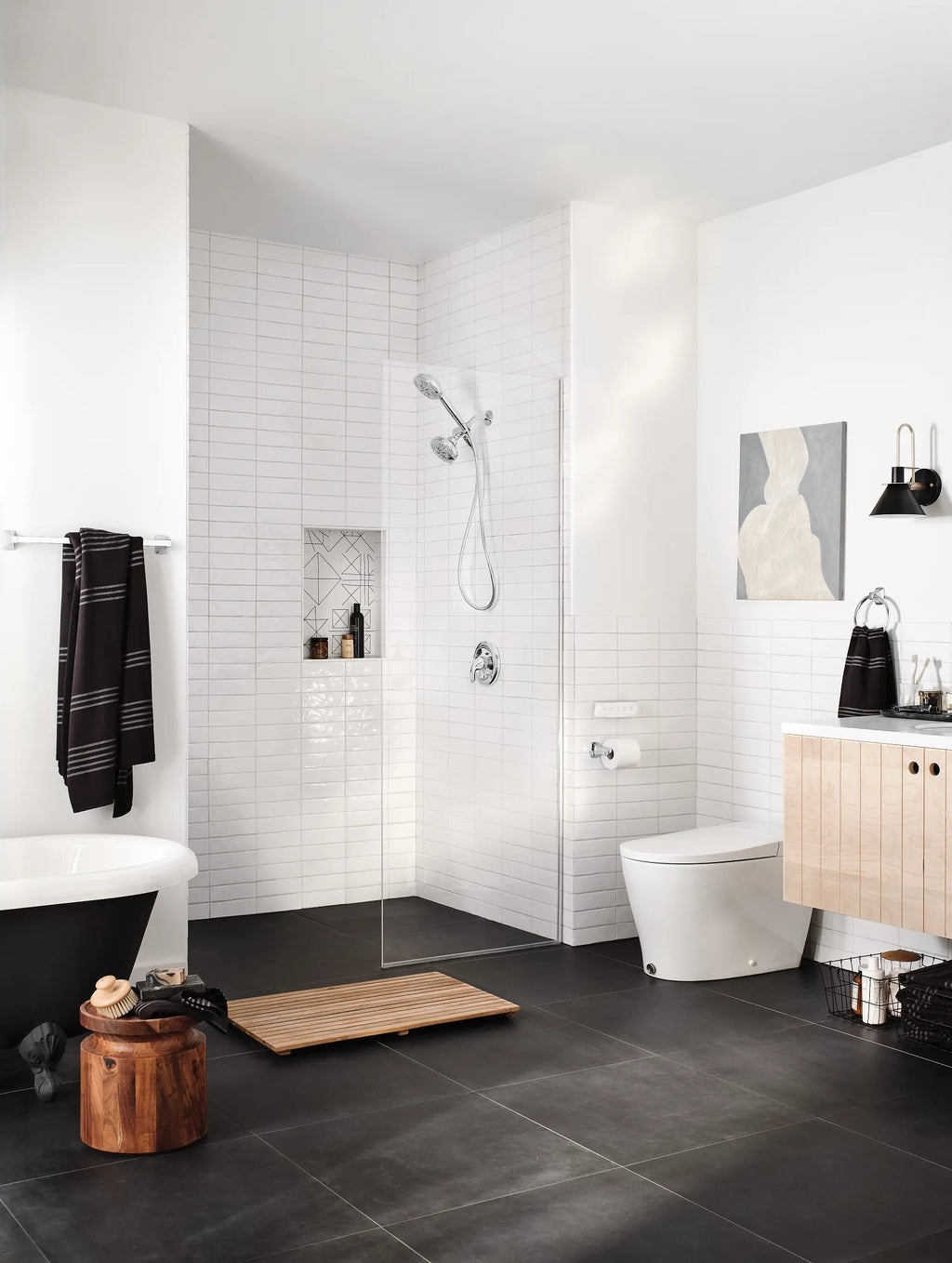 MOEN ET2200 5-Series Electronic Cleansing Toilet - White