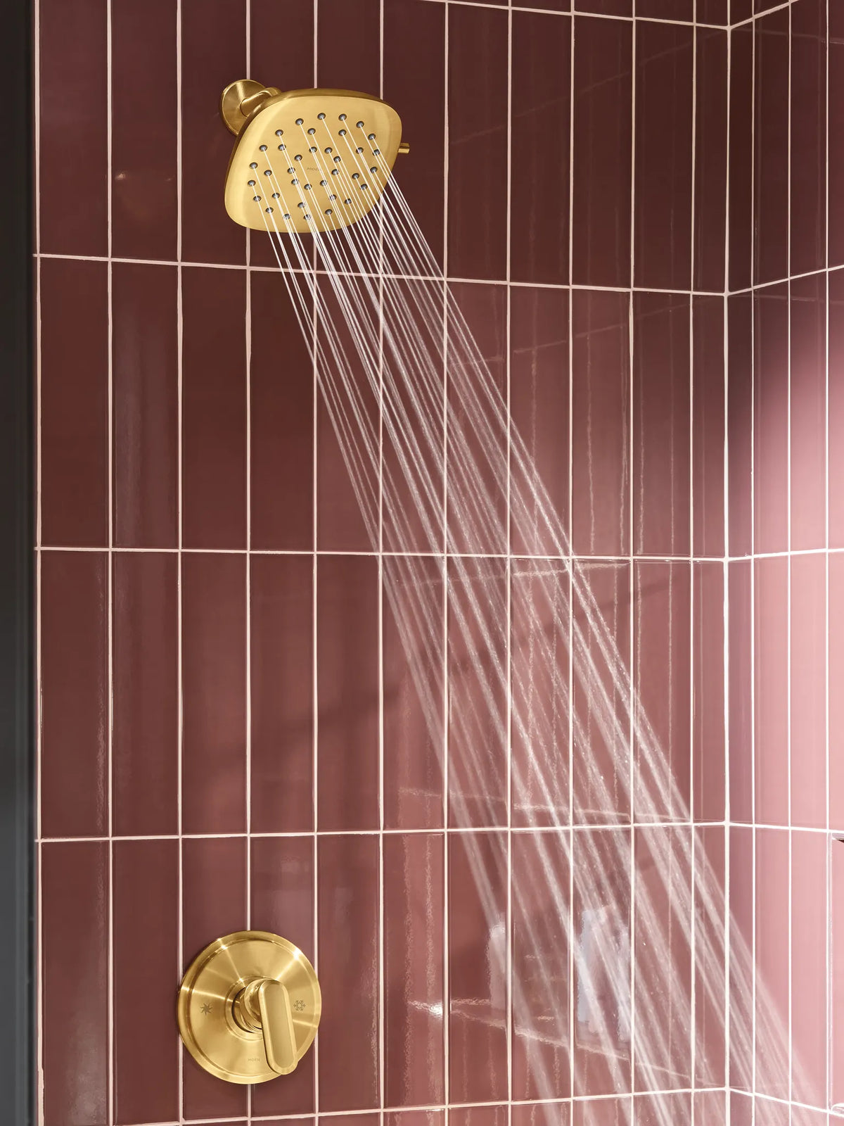 MOEN 220R5BG Verso 7" Rainshower with Infiniti Dial - Brushed Gold