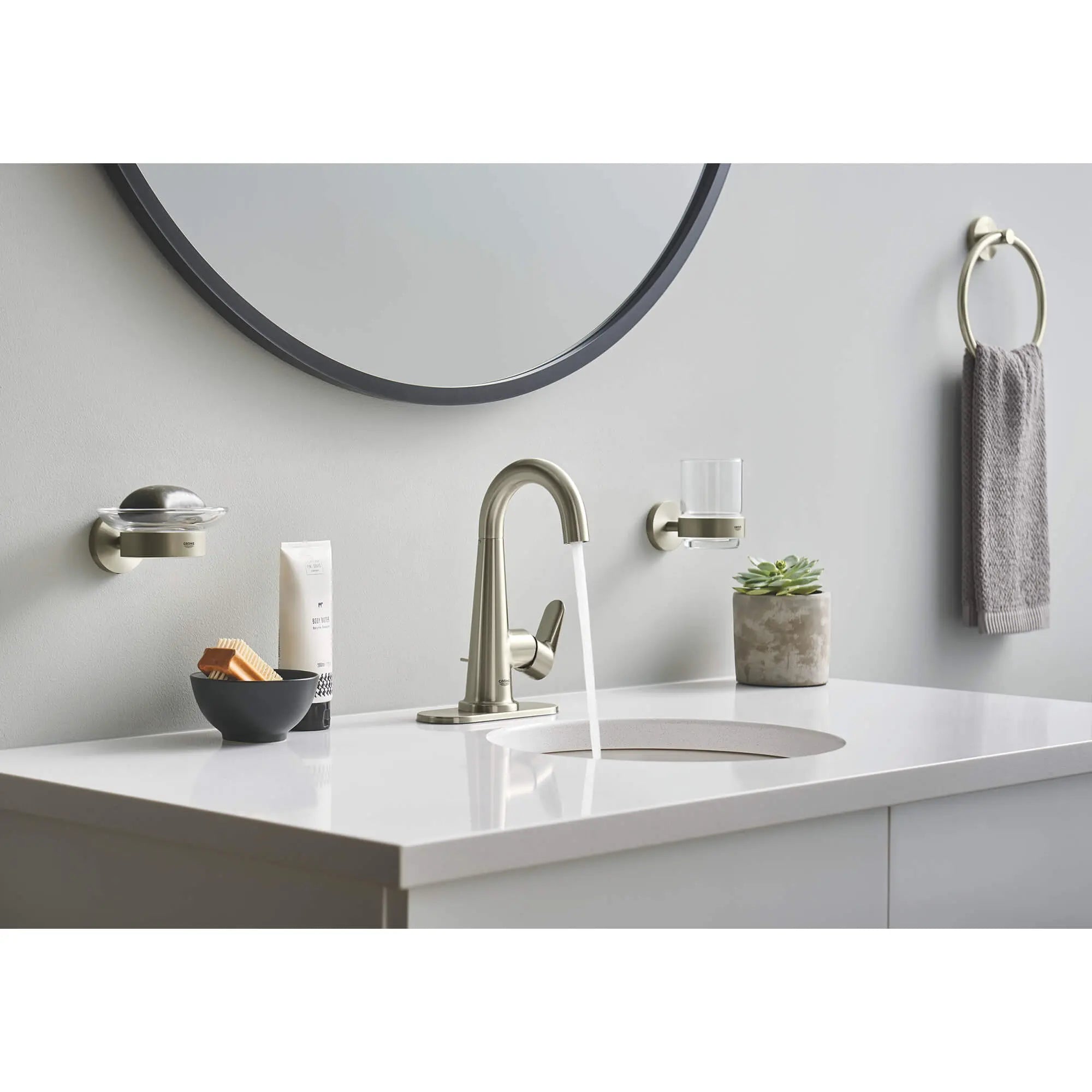 GROHE 40447EN1 Essentials Glass with Holder - Brushed Nickel