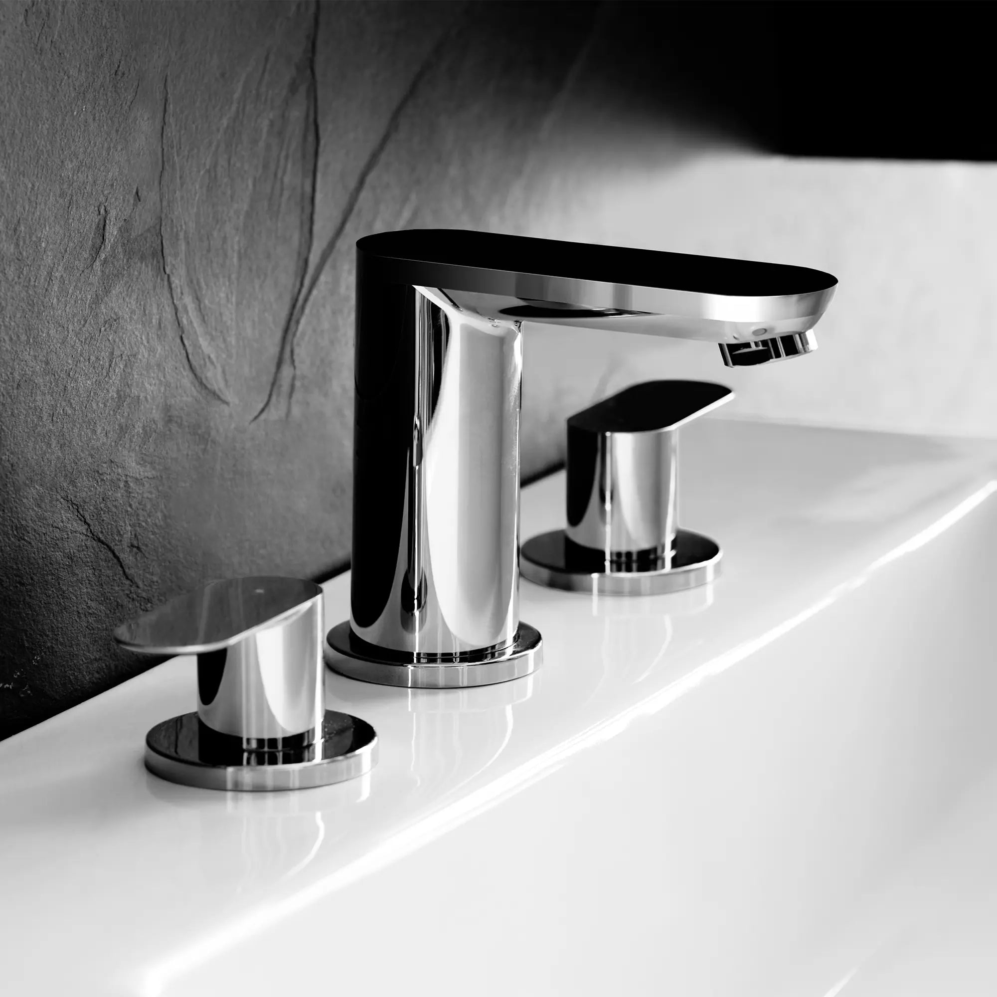 GROHE 2019900A Eurosmart Cosmopolitan 8-inch Widespread 2-Handle S-Size Bathroom Faucet, 1.2 GPM - Chrome