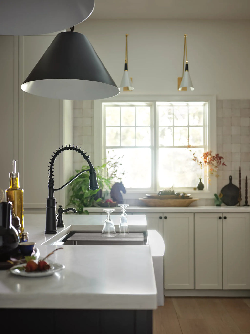 MOEN 5927BL Belfield One-Handle Pre-Rinse Spring Pulldown Kitchen Faucet - Matte Black