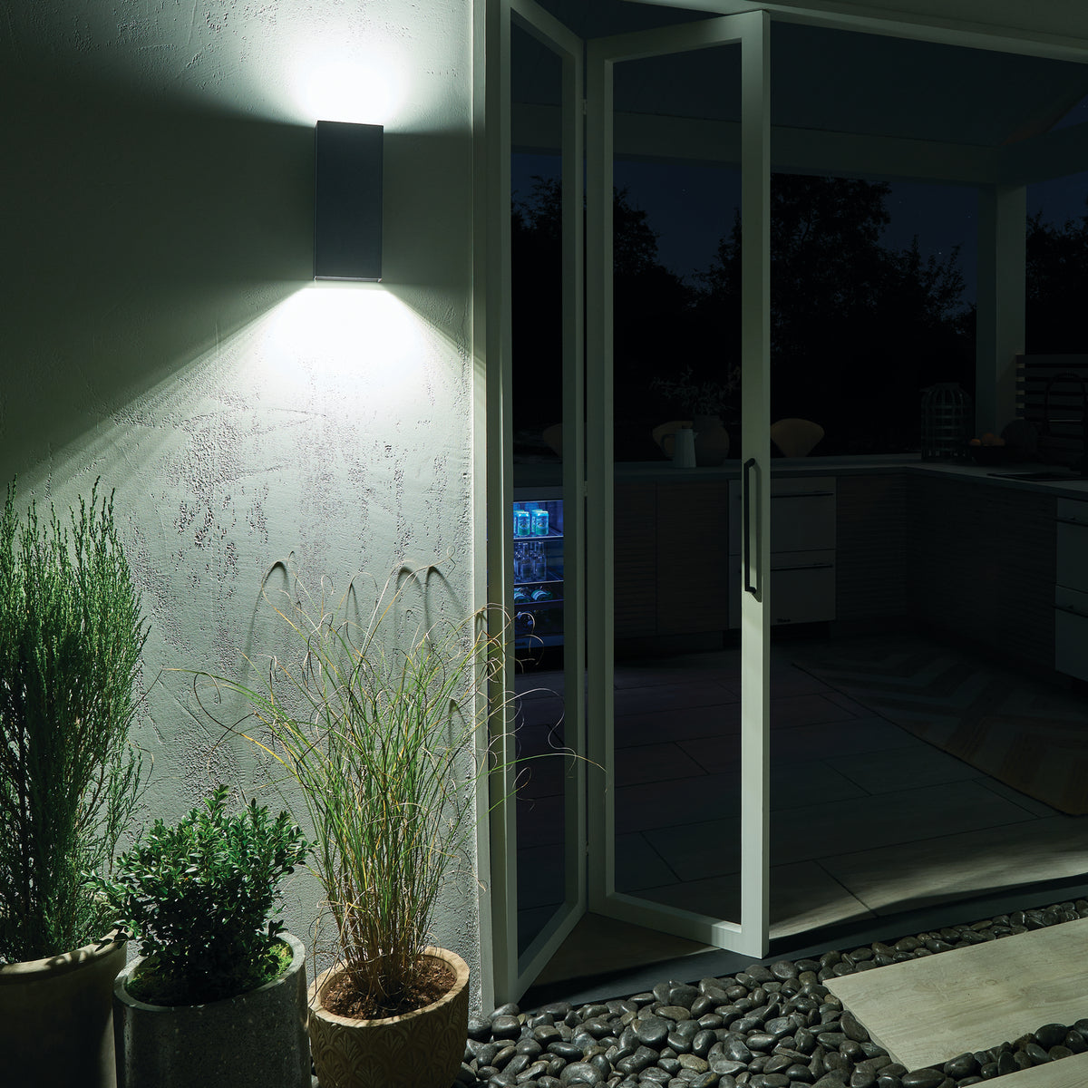 KICHLER 49551BKTLED Walden 12" Led Outdoor Wall Light With Clear Tempered Glass With Inside Etch And Textured Black