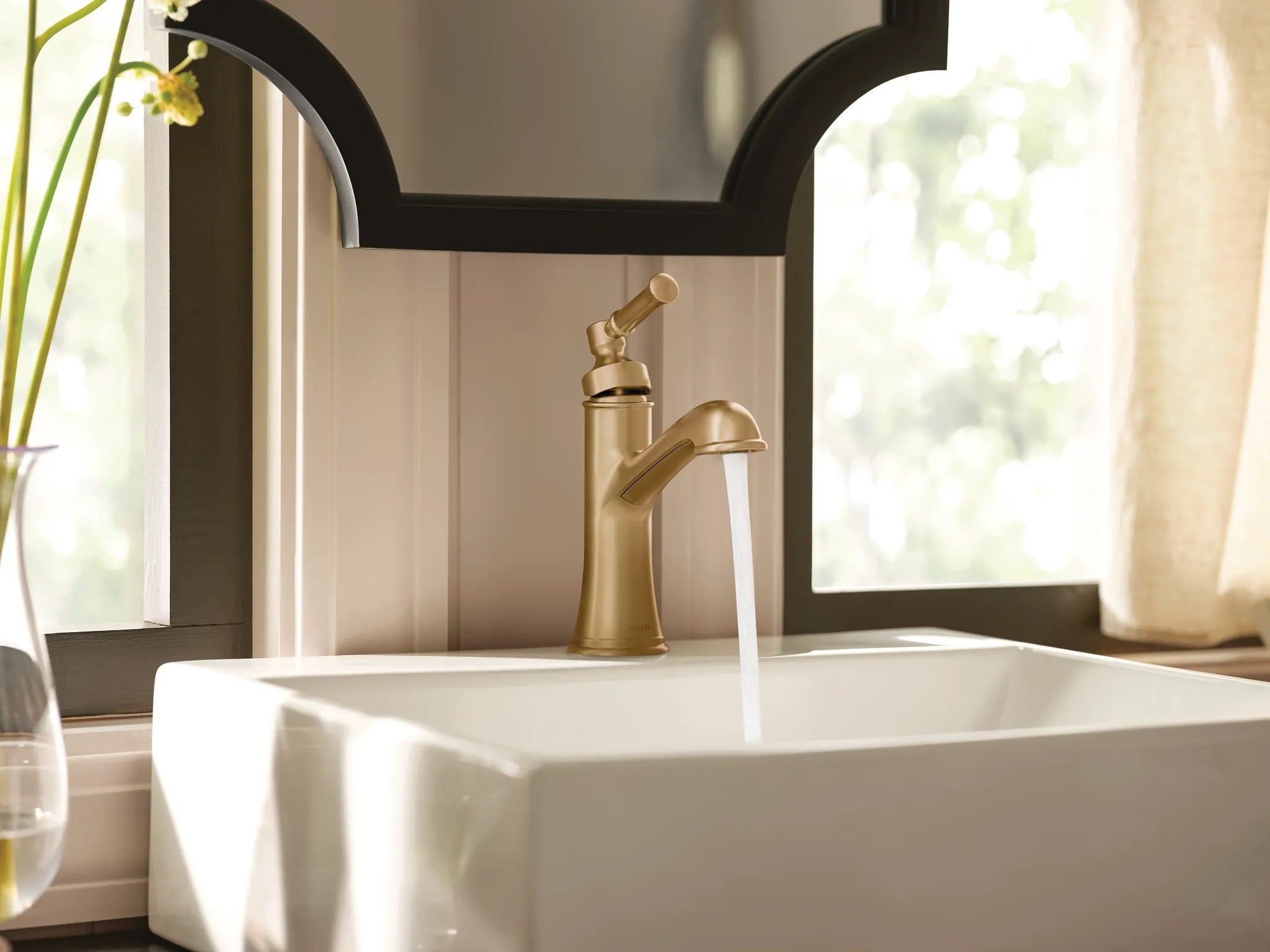 MOEN 6803BZG Dartmoor One-Handle Bathroom Sink Faucet - Bronzed Gold