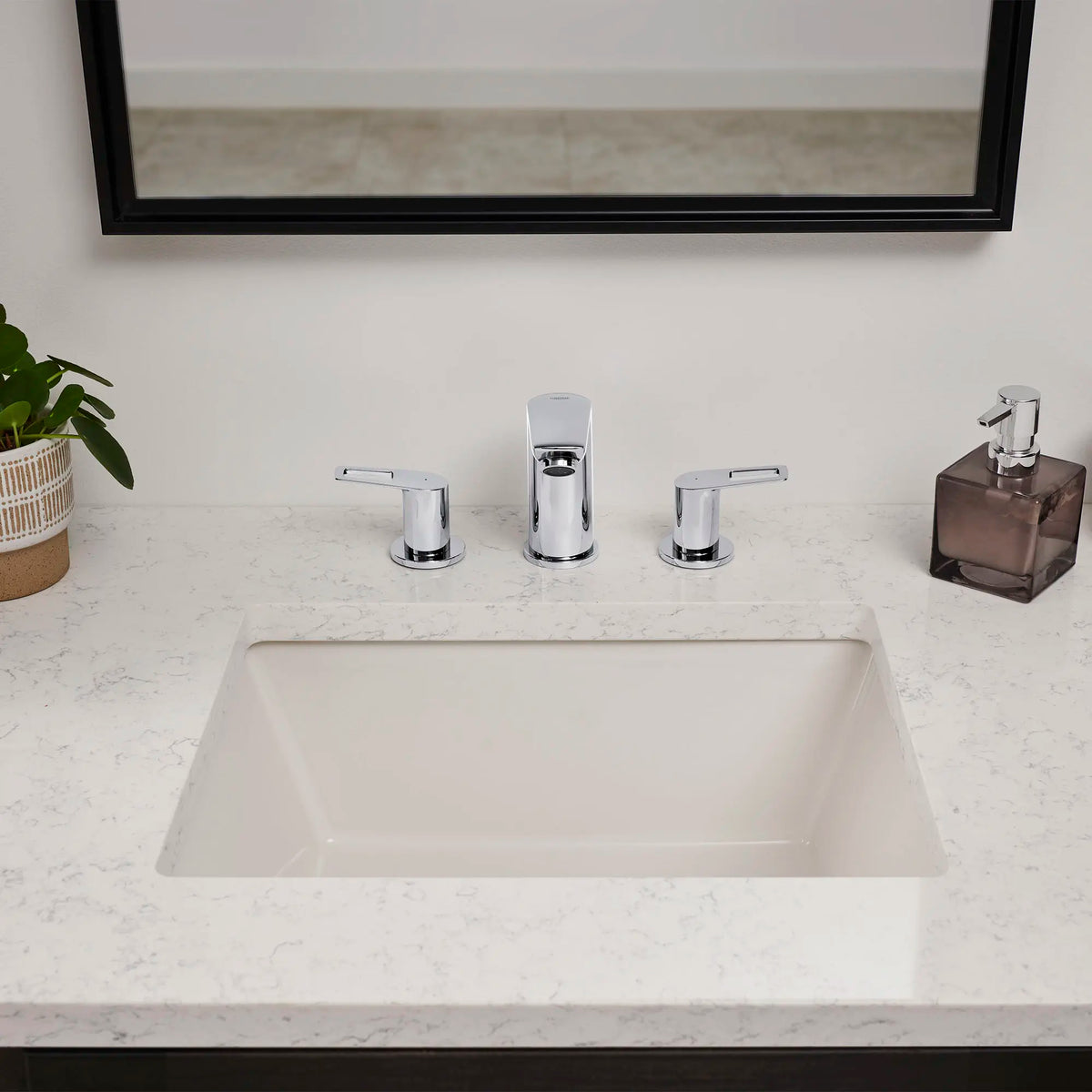 GROHE 20225001 Bauloop 8-Inch Widespread 2-Handle M-Size Bathroom Faucet, 1.2 GPM - Chrome