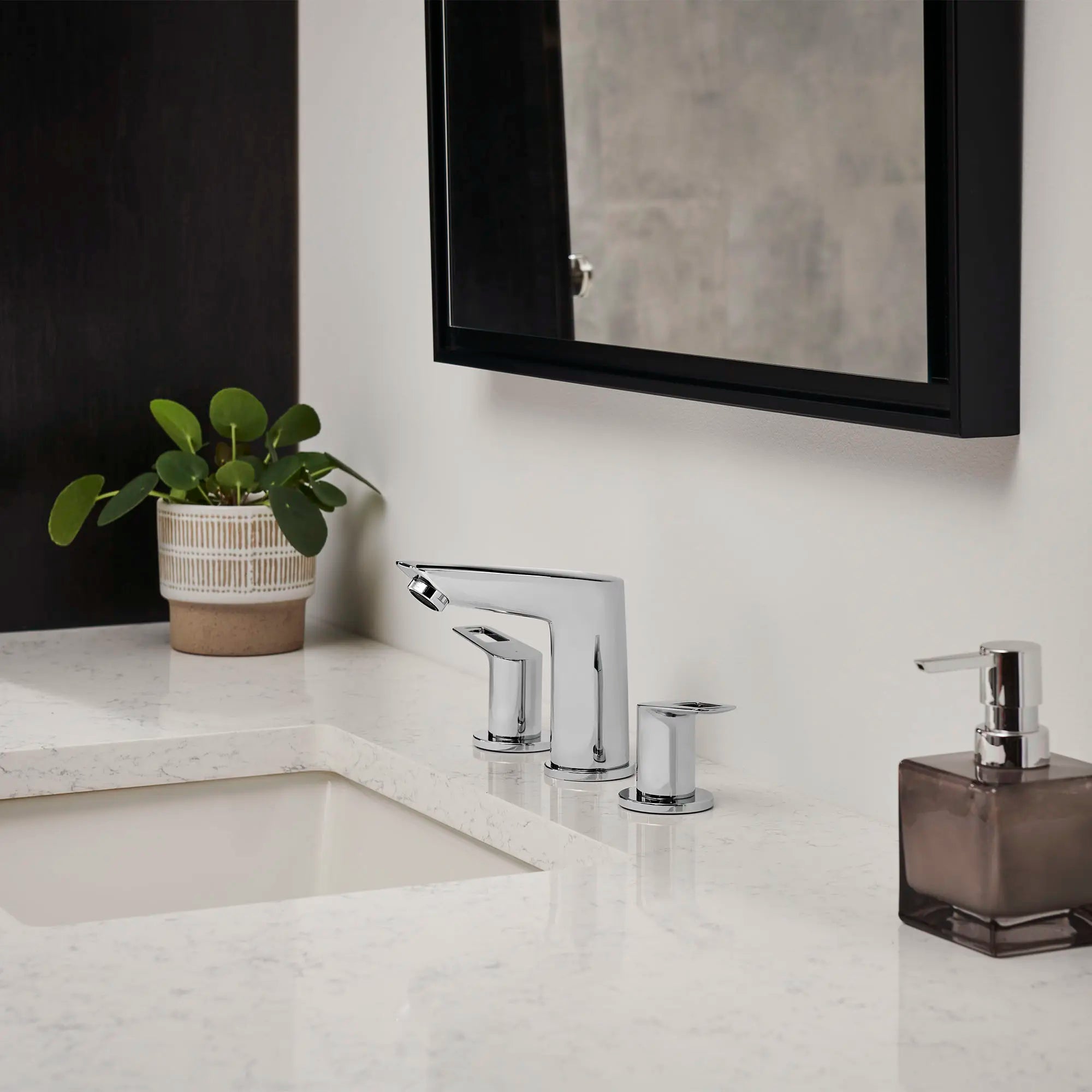 GROHE 20225001 Bauloop 8-Inch Widespread 2-Handle M-Size Bathroom Faucet, 1.2 GPM - Chrome