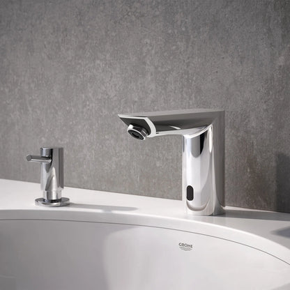 GROHE 36468000 Baucosmopolitan E Touchless Electronic Faucet Less Mixing, Battery-Powered - Chrome
