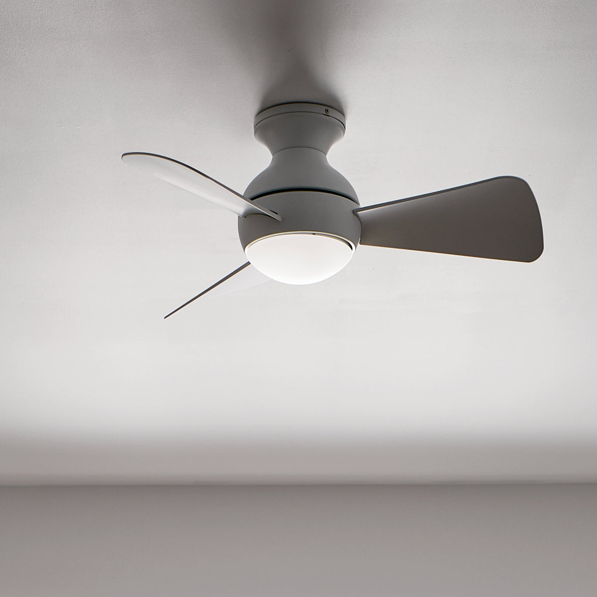 KICHLER 330150MWH Sola Led 34" Fan Matte White
