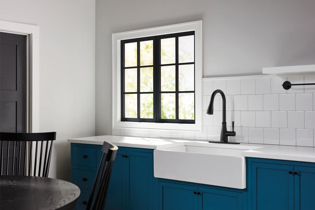 MOEN 7803BL Elbur One-Handle Kitchen Faucet - Matte Black