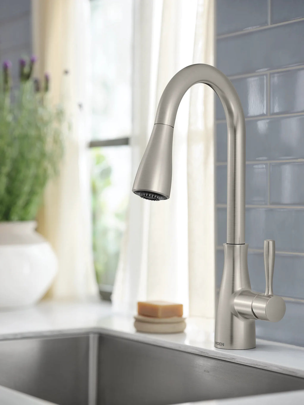 MOEN 7803SRS Elbur One-Handle Kitchen Faucet - Spot Resist Stainless