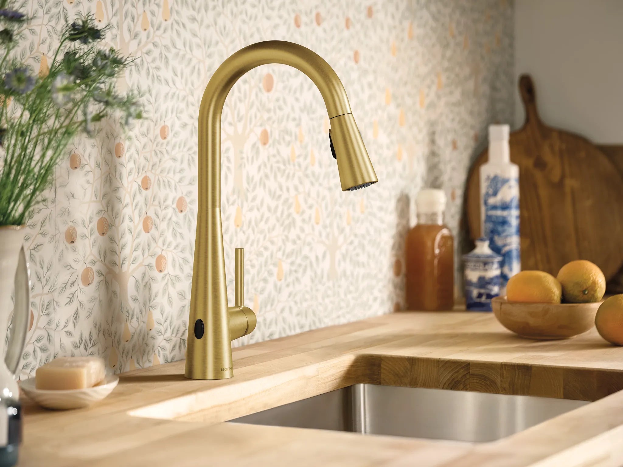 MOEN 7864EWBG Sleek Motionsense Wave One-Handle Pulldown Touchless Kitchen Faucet - Brushed Gold