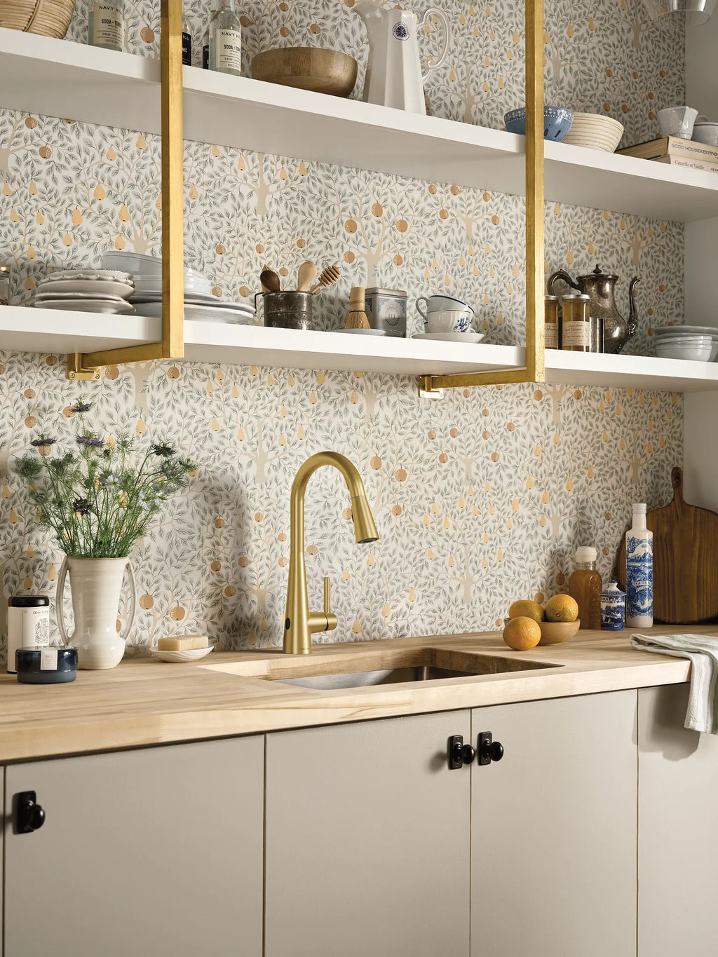 MOEN 7864EWBG Sleek Motionsense Wave One-Handle Pulldown Touchless Kitchen Faucet - Brushed Gold