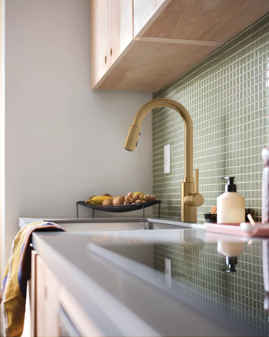 MOEN 7882EWBZG Genta Lx Motionsense Wave One-Handle Pulldown Touchless Kitchen Faucet - Bronzed Gold