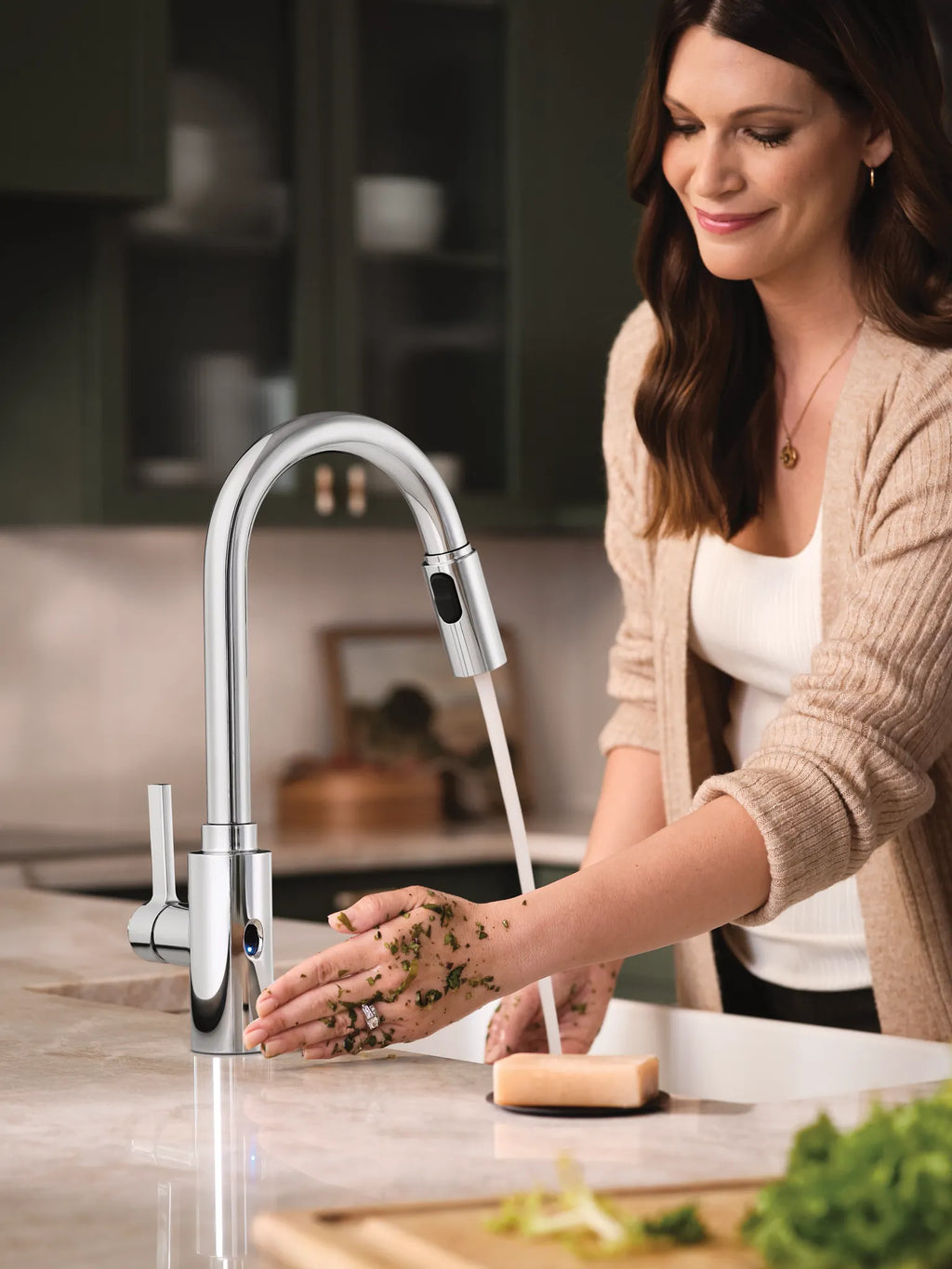 MOEN 7882EWC Genta Lx Motionsense Wave One-Handle Pulldown Touchless Kitchen Faucet - Chrome