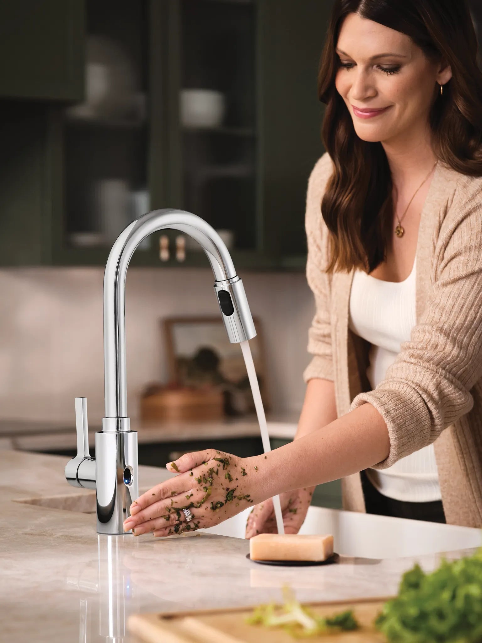 MOEN 7882EWC Genta Lx Motionsense Wave One-Handle Pulldown Touchless Kitchen Faucet - Chrome