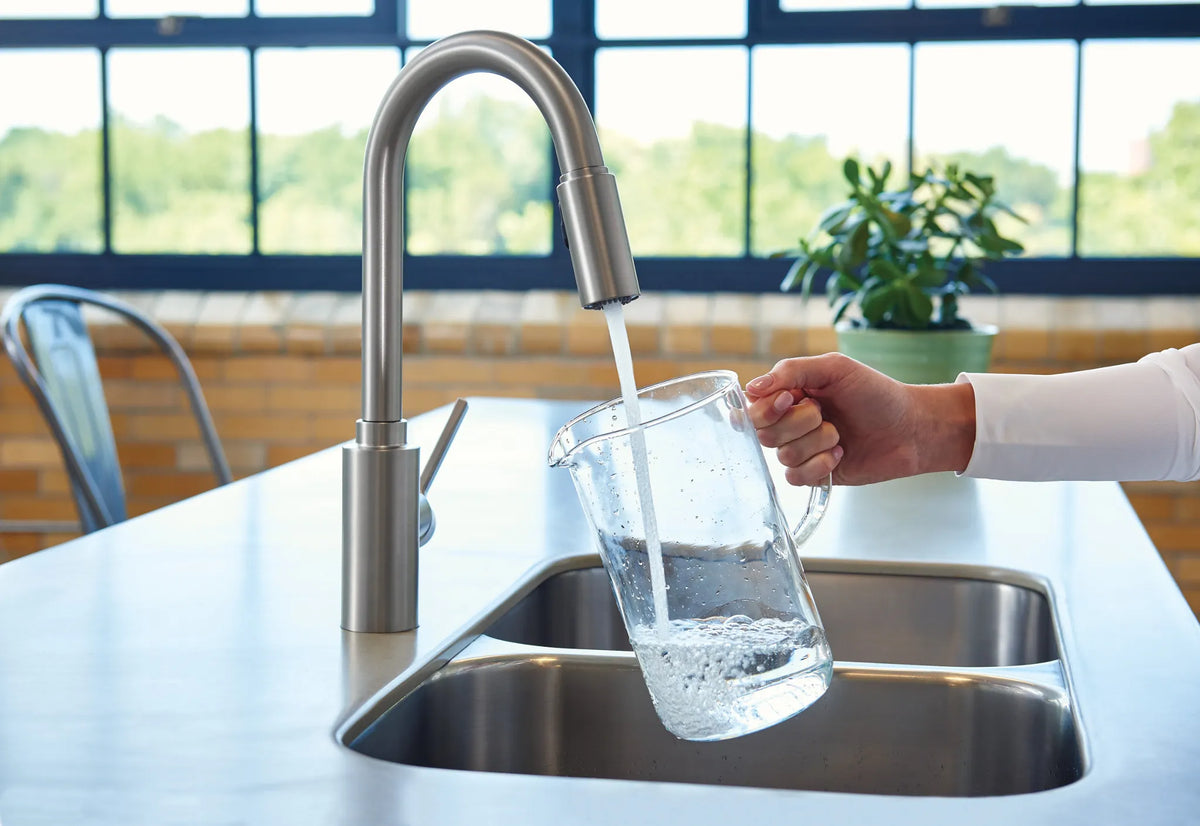 MOEN 7882SRS Genta Lx One-Handle High Arc Pulldown Kitchen Faucet - Spot Resist Stainless