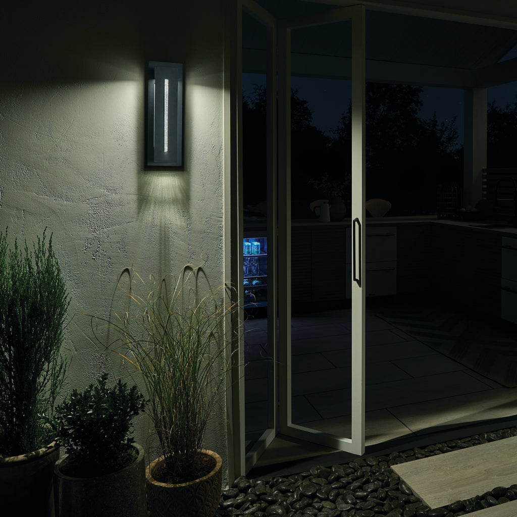 KICHLER 49945BKTLED River Path 17.5" Led Outdoor Wall Light With Clear Seeded Glass In Textured Black