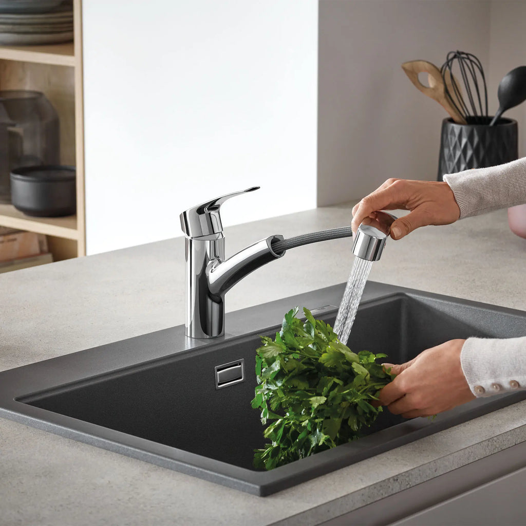 GROHE 30306001 Eurosmart Single-Handle Dual Spray Pull-Out Kitchen Faucet 1.75 gpm - Chrome