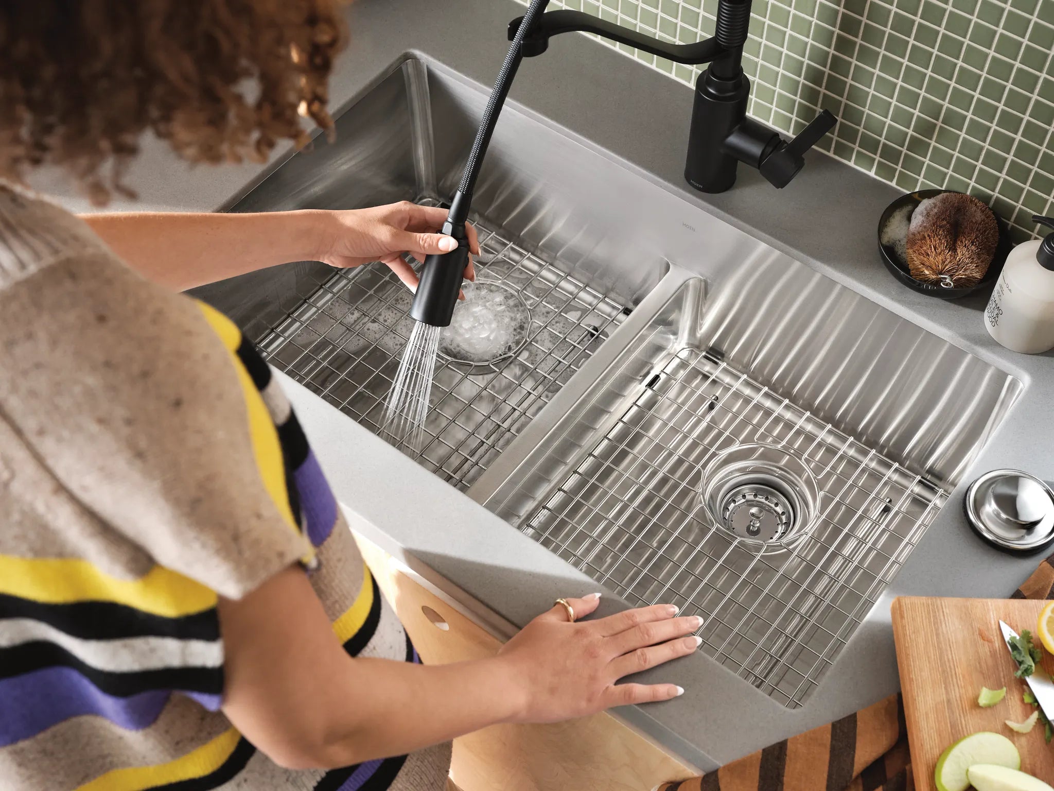 MOEN 5926BL Genta Lx One-Handle Pre-Rinse Spring Pulldown Kitchen Faucet - Matte Black
