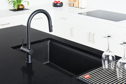 FRANKE MAG11029-ONY Maris Undermount 31-in x 17.81-in Granite Single Bowl Kitchen Sink in Onyx In Onyx
