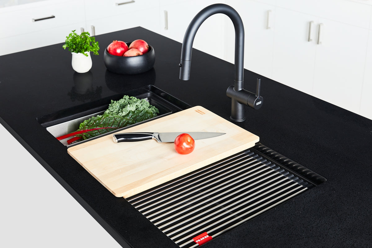 FRANKE MAG11031OW-ONY Maris Undermount 33-in x 19.31-in Granite Single Bowl Kitchen Sink in Onyx In Onyx