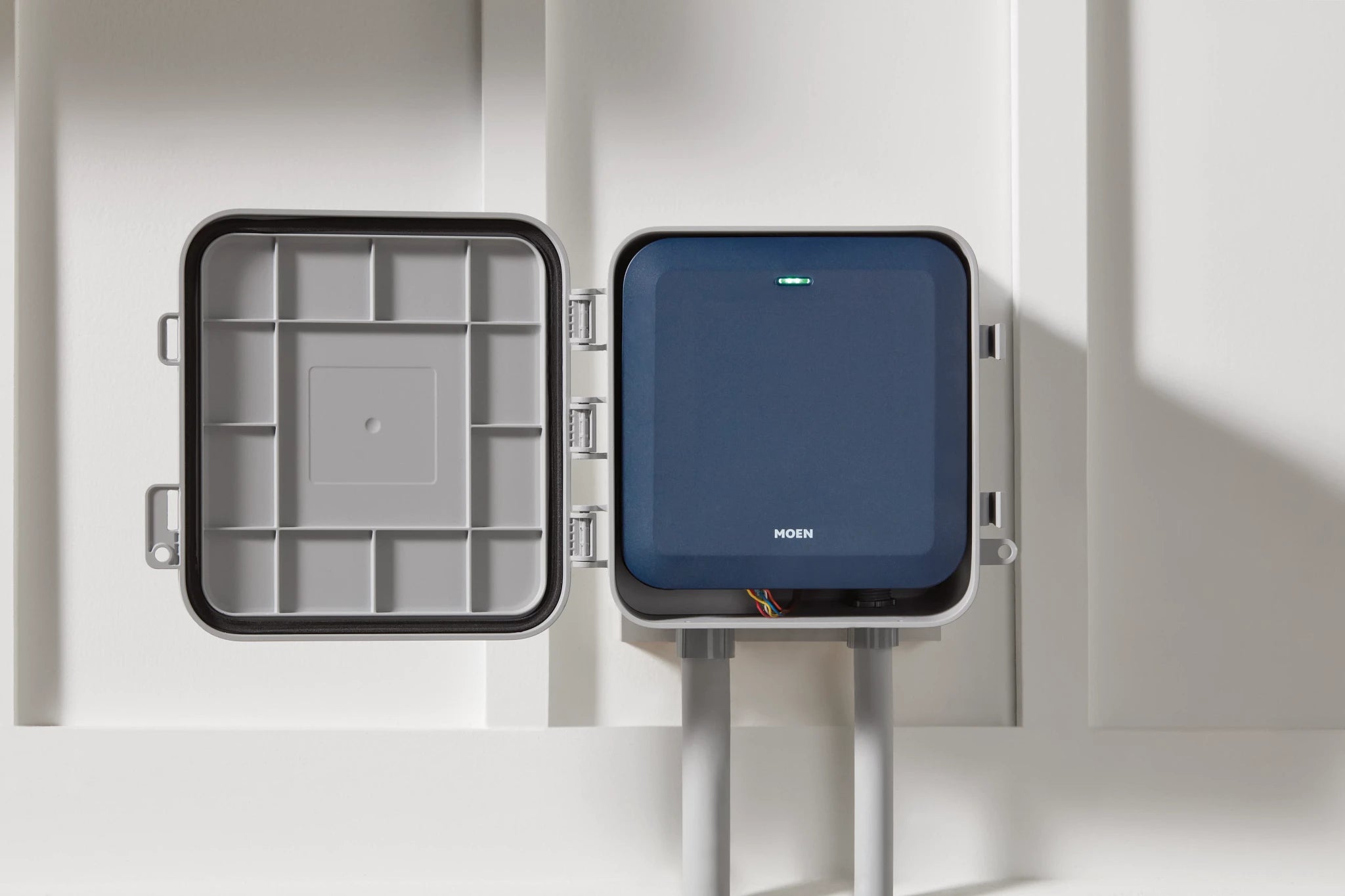 MOEN WIACC001G1USA Smart Sprinkler Controller Outdoor Enclosure