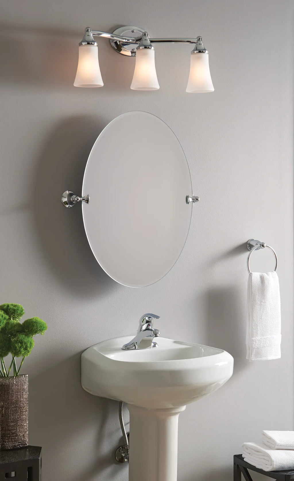 MOEN YB2863CH Eva  Three Globe Bath Light In Chrome