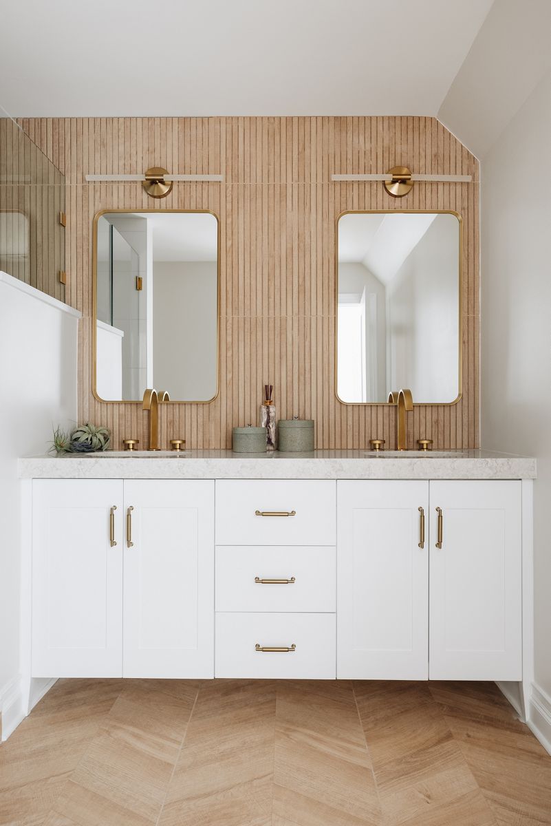 KOHLER K-26052-BNL Essential 22" X 34" Rectangular Framed Mirror - Brushed Nickel