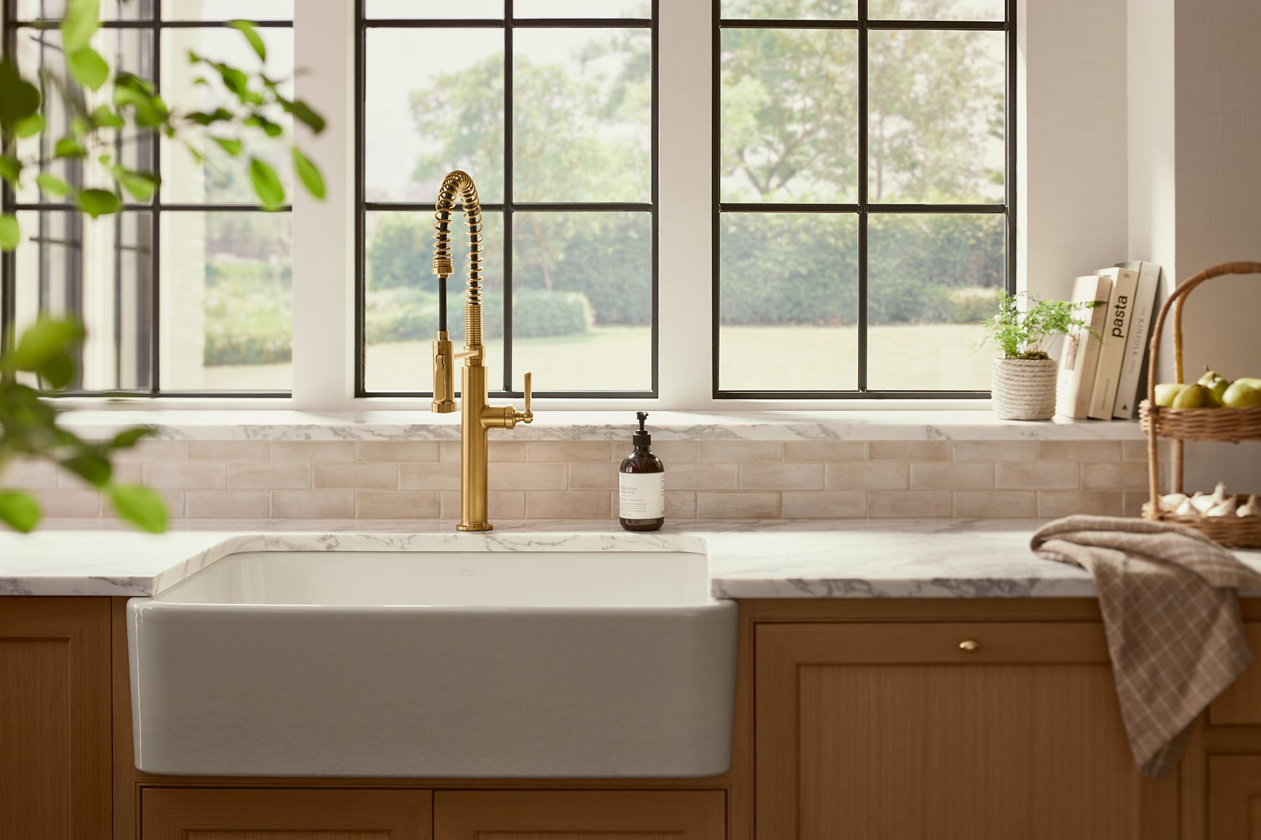 KOHLER K-28360-2MB Edalyn By Studio Mcgee Semi-Professional Kitchen Sink Faucet With Two-Function Sprayhead - Vibrant Brushed Moderne Brass