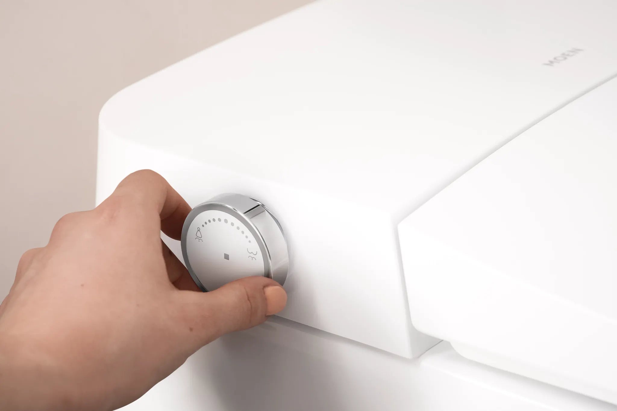 MOEN ET900 2-Series Electronic Cleansing Toilet - White
