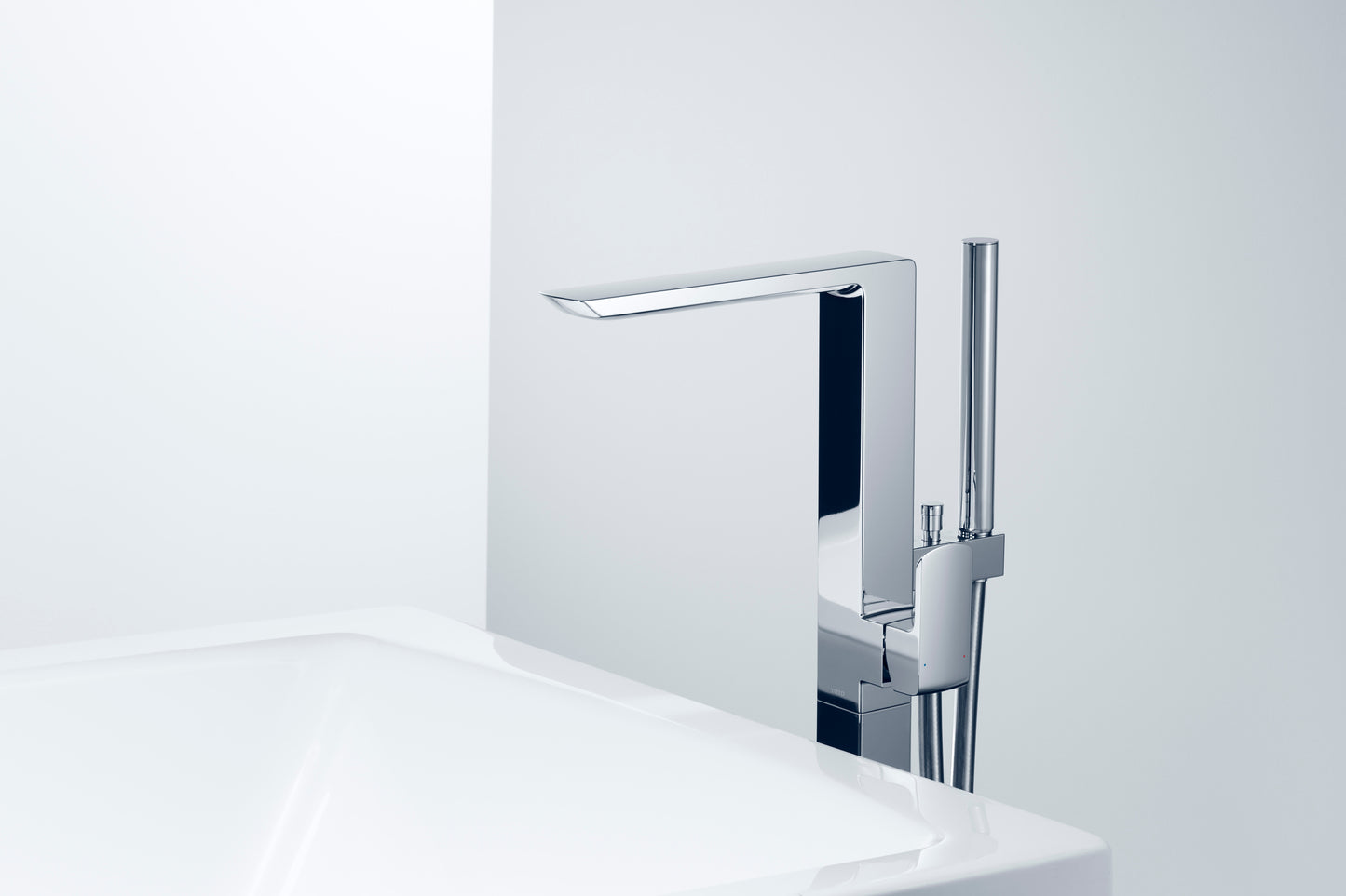 TOTO TBG02306U#CP GR Single-Handle Freestanding Tub Filler Faucet with Handshower , Polished Chrome