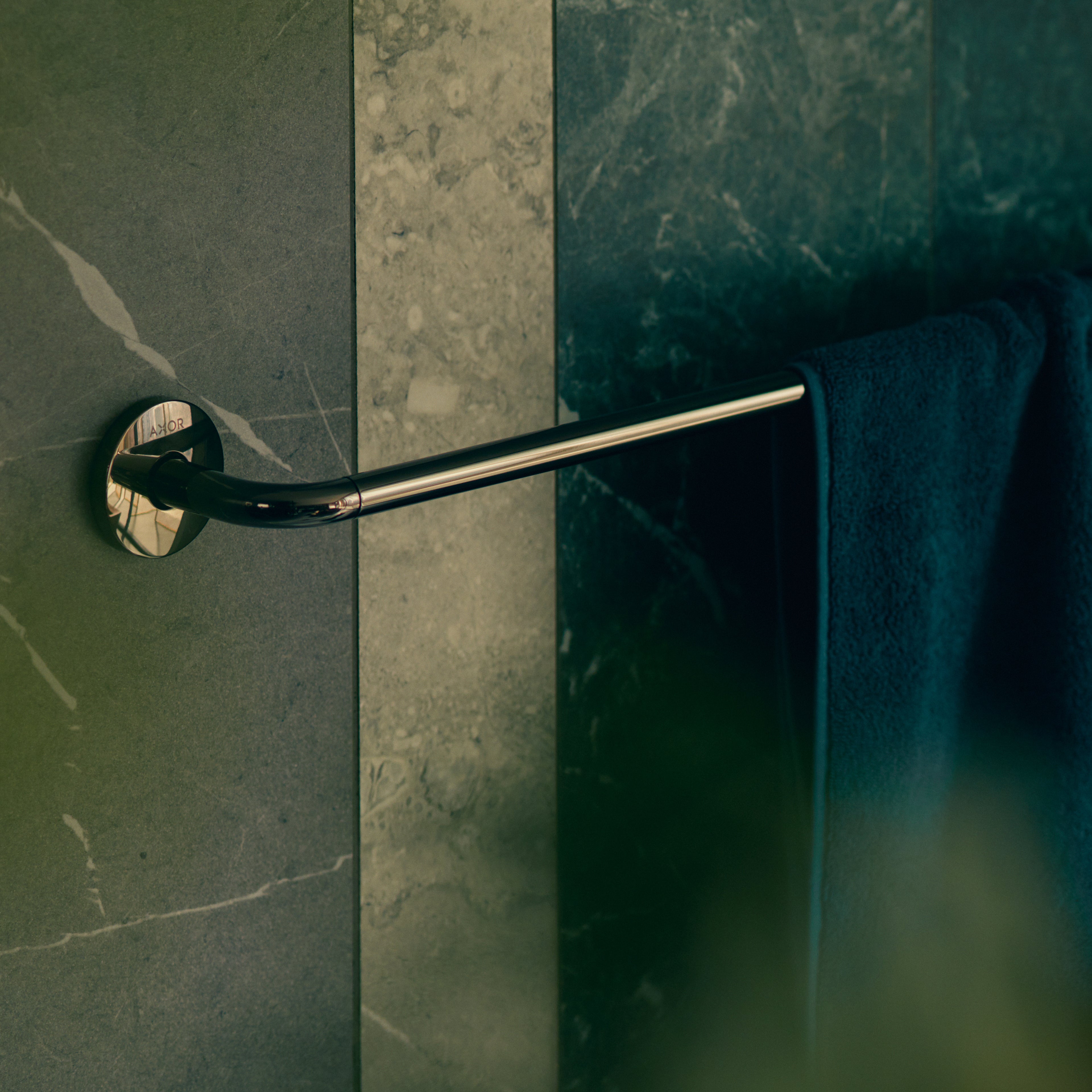 AXOR 42880250 Universal Circular Towel Bar, 30" - Brushed Gold Optic