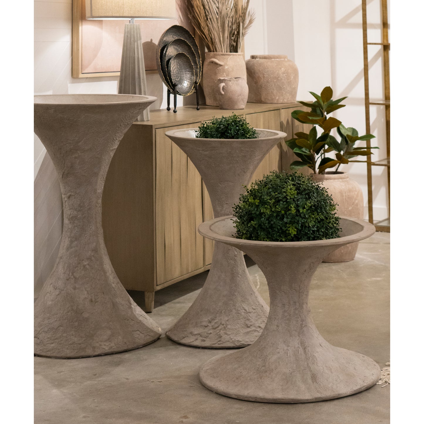 ELK SIGNATURE H0117-10549 Hourglass Planter - Small