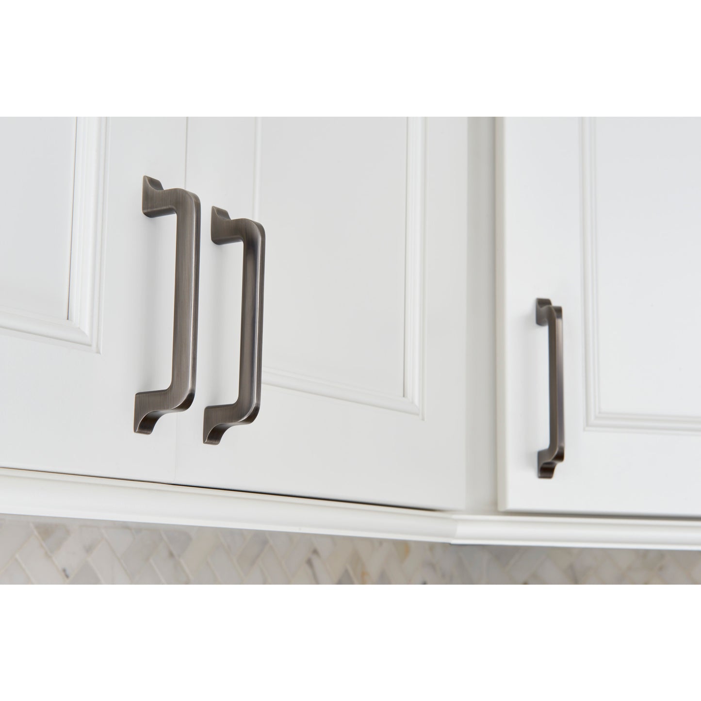 JEFFREY ALEXANDER 839-128BNBDL Callie 128 mm Center-to-Center Bar Pull - Brushed Pewter