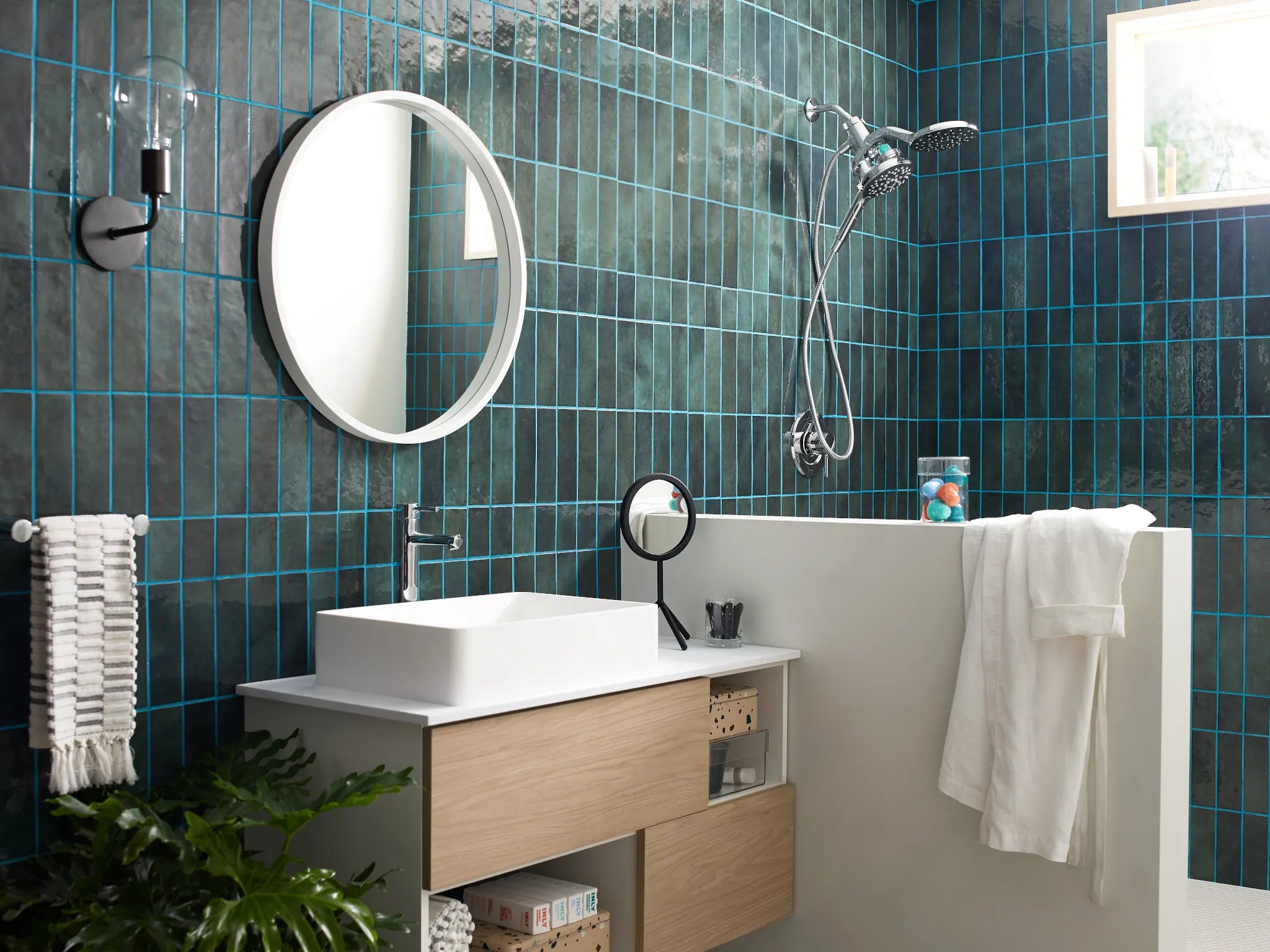 MOEN IN208C2SRN Inly  Six-Function 6-1/2" Diameter Spray Head Eco Rainshower And Handshower In Spot Resist Brushed Nickel