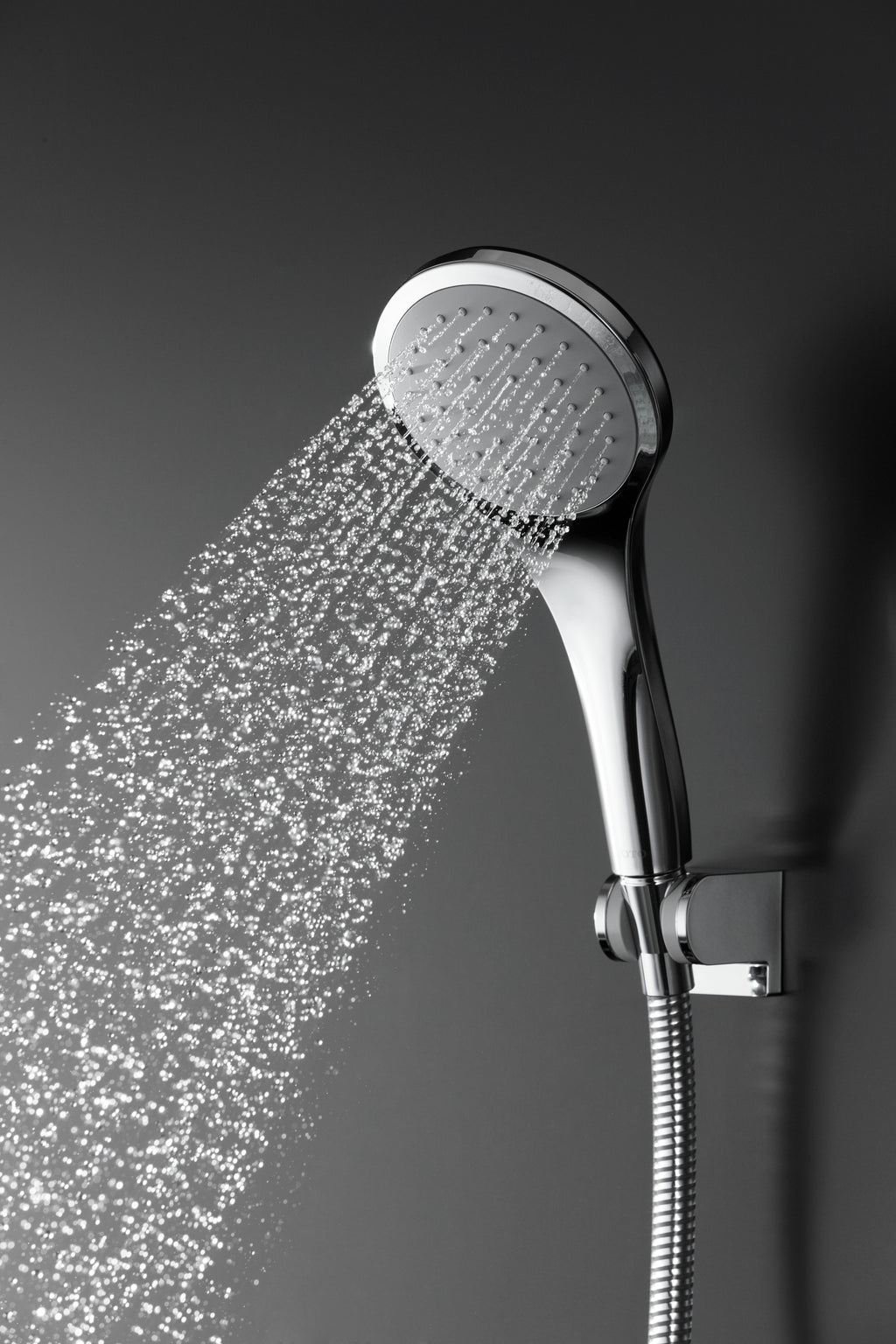 TOTO TS112FL51#BN Classic Series Aero Handshower Single Spray Mode 2.0 Gpm - Brushed Nickel