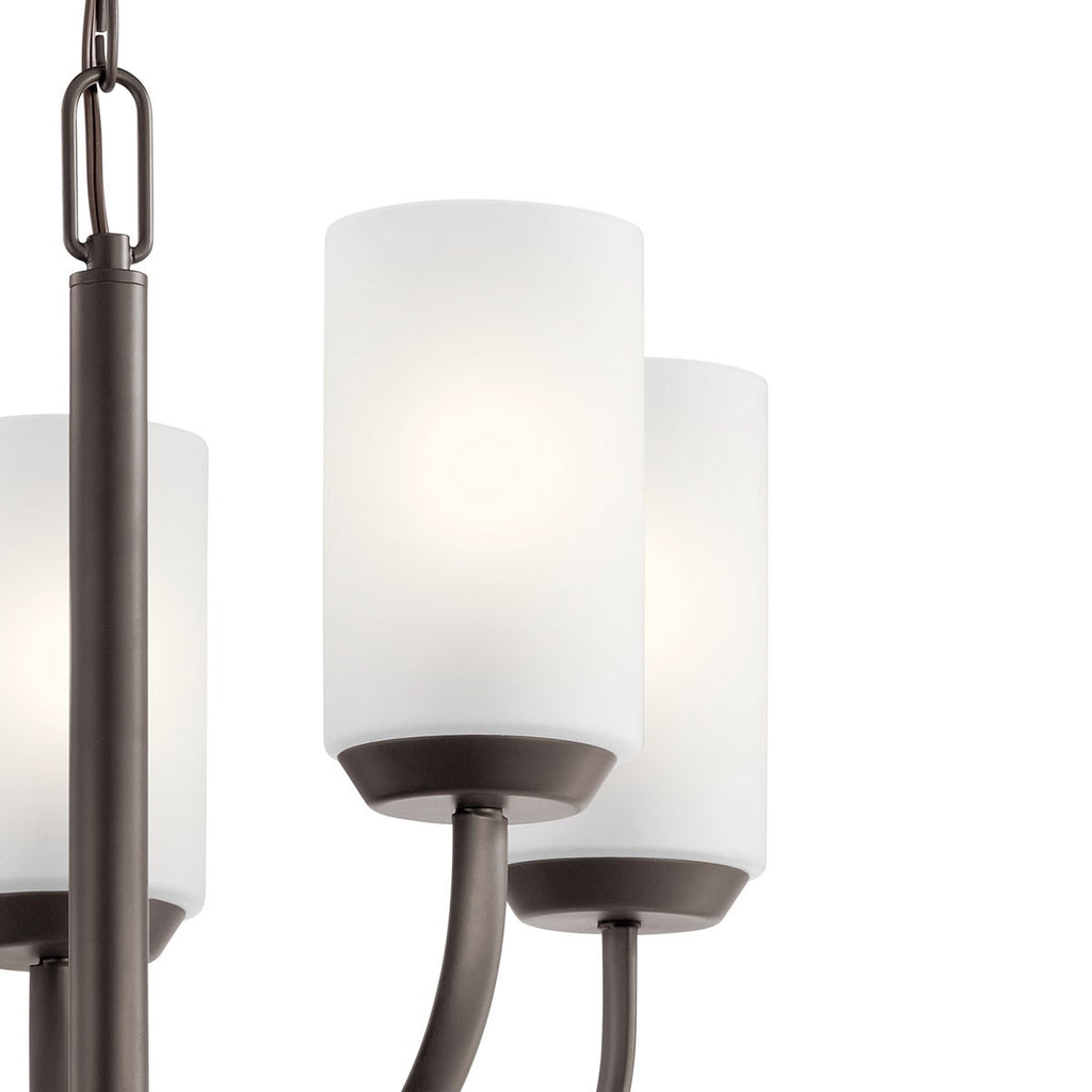 KICHLER 52386OZ Kennewick 5 Light Chandelier with Crisp White Fabric Olde Bronze
