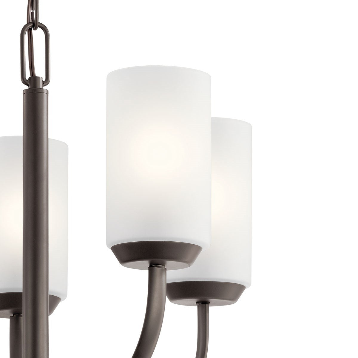 KICHLER 52386OZ Kennewick 5 Light Chandelier with Crisp White Fabric Olde Bronze